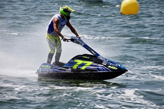 競爭激烈的 競爭激烈的