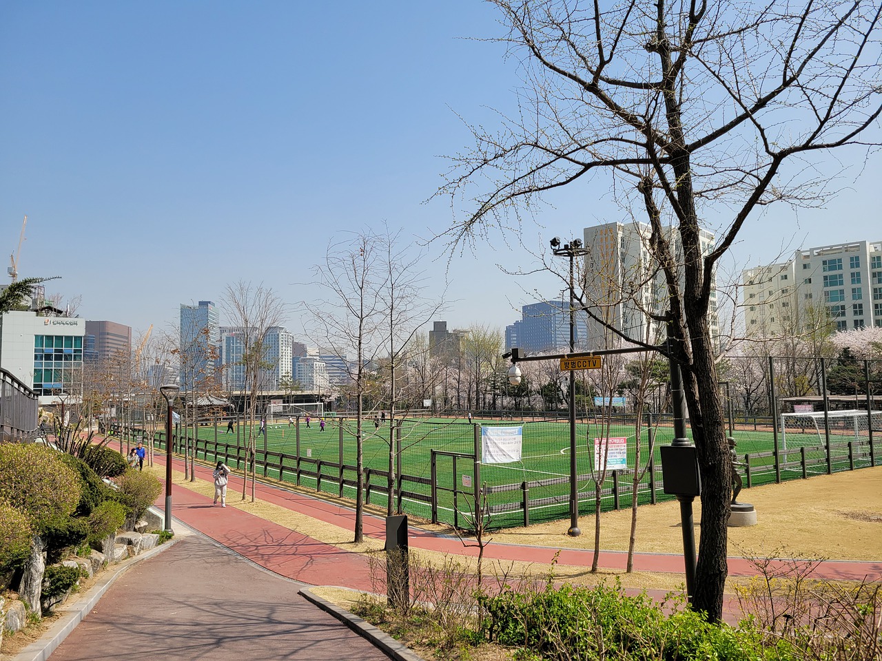 对比欧洲顶 对比欧洲顶